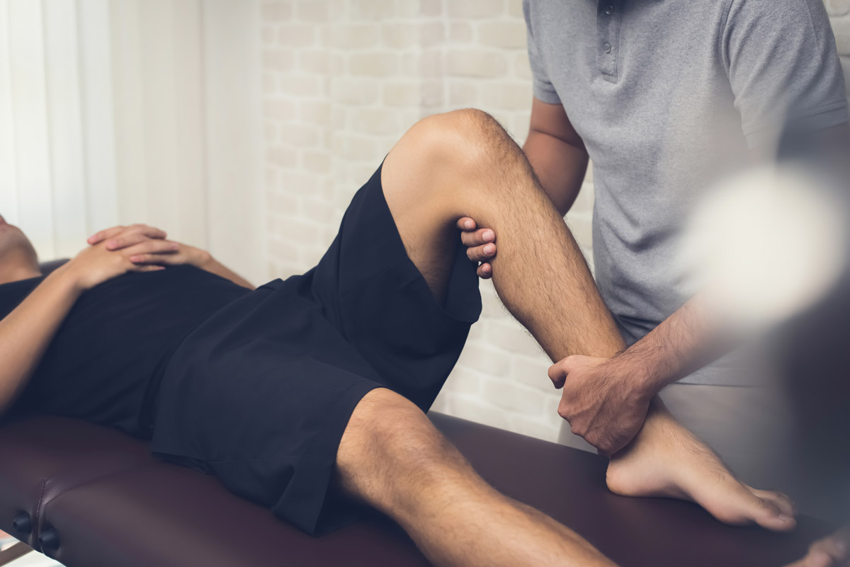 How Physiotherapists Help Treat Running Injuries