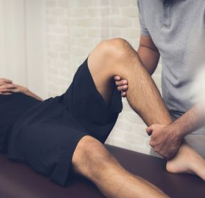 How Physiotherapists Help Treat Running Injuries